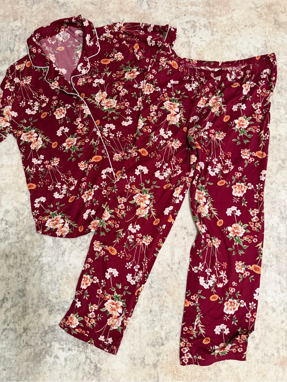 Women's Floral Pajama Set - Burgundy